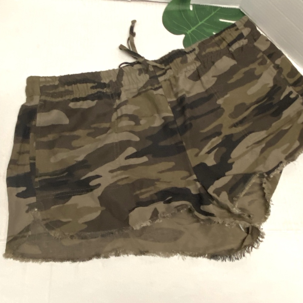 Express Camo Linen Drawstring Shorts - image 1